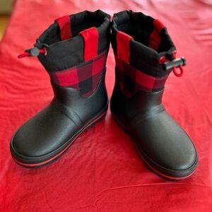 Black/Red Plaid Kids Boots (Cat Jack)